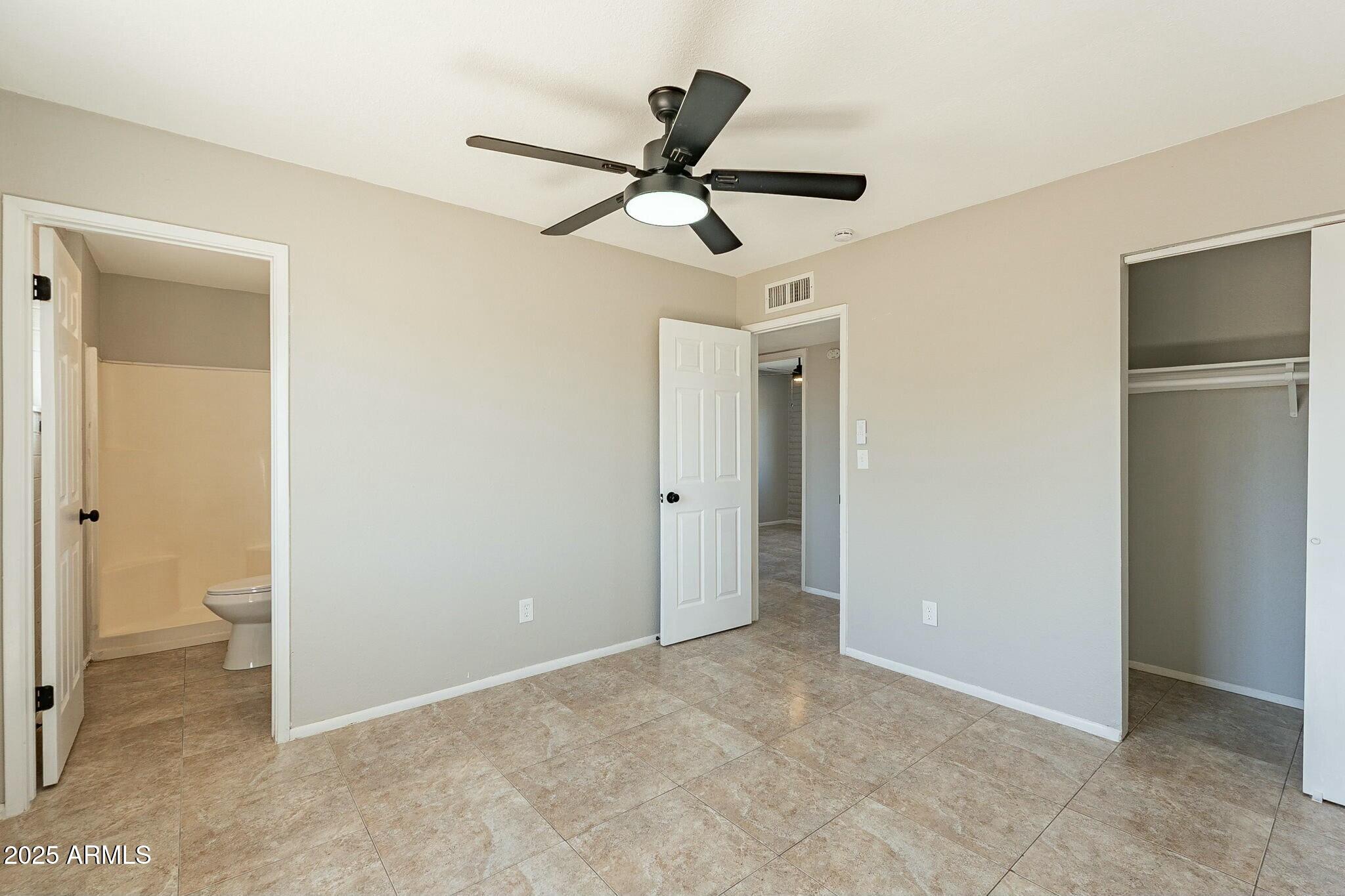 3905 N san carlos Drive