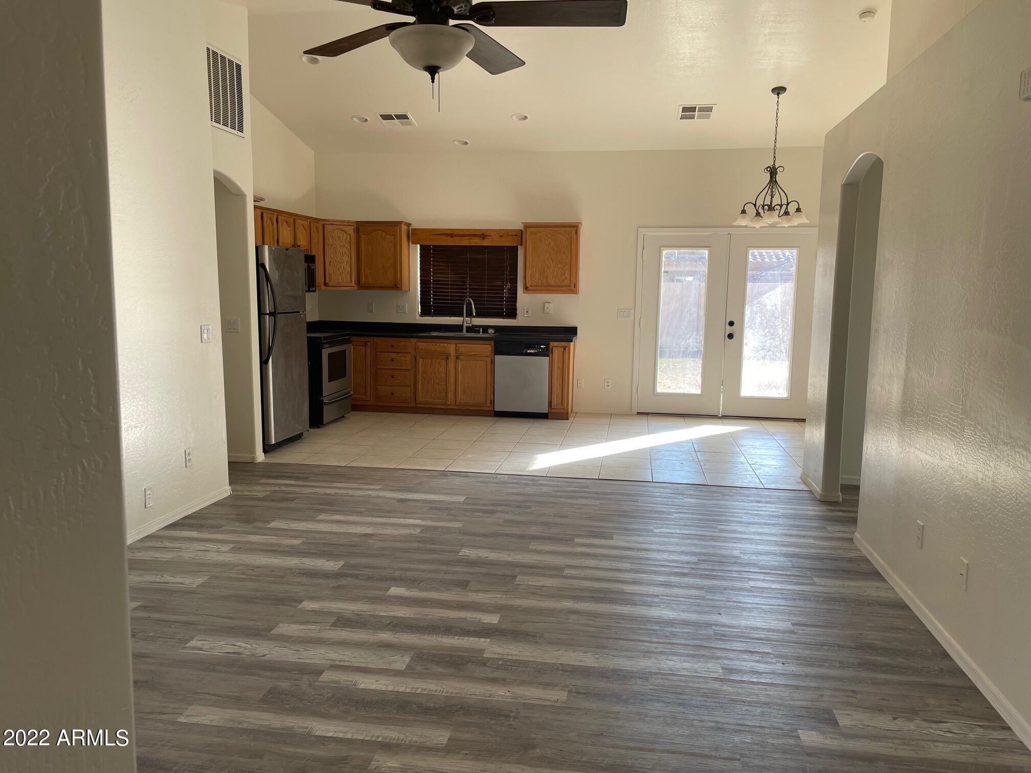 965 W Toltec Drive