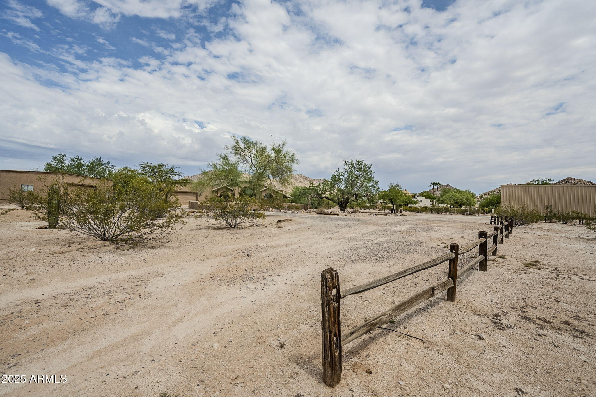 11378 N SOMBRA DEL MONTE Road