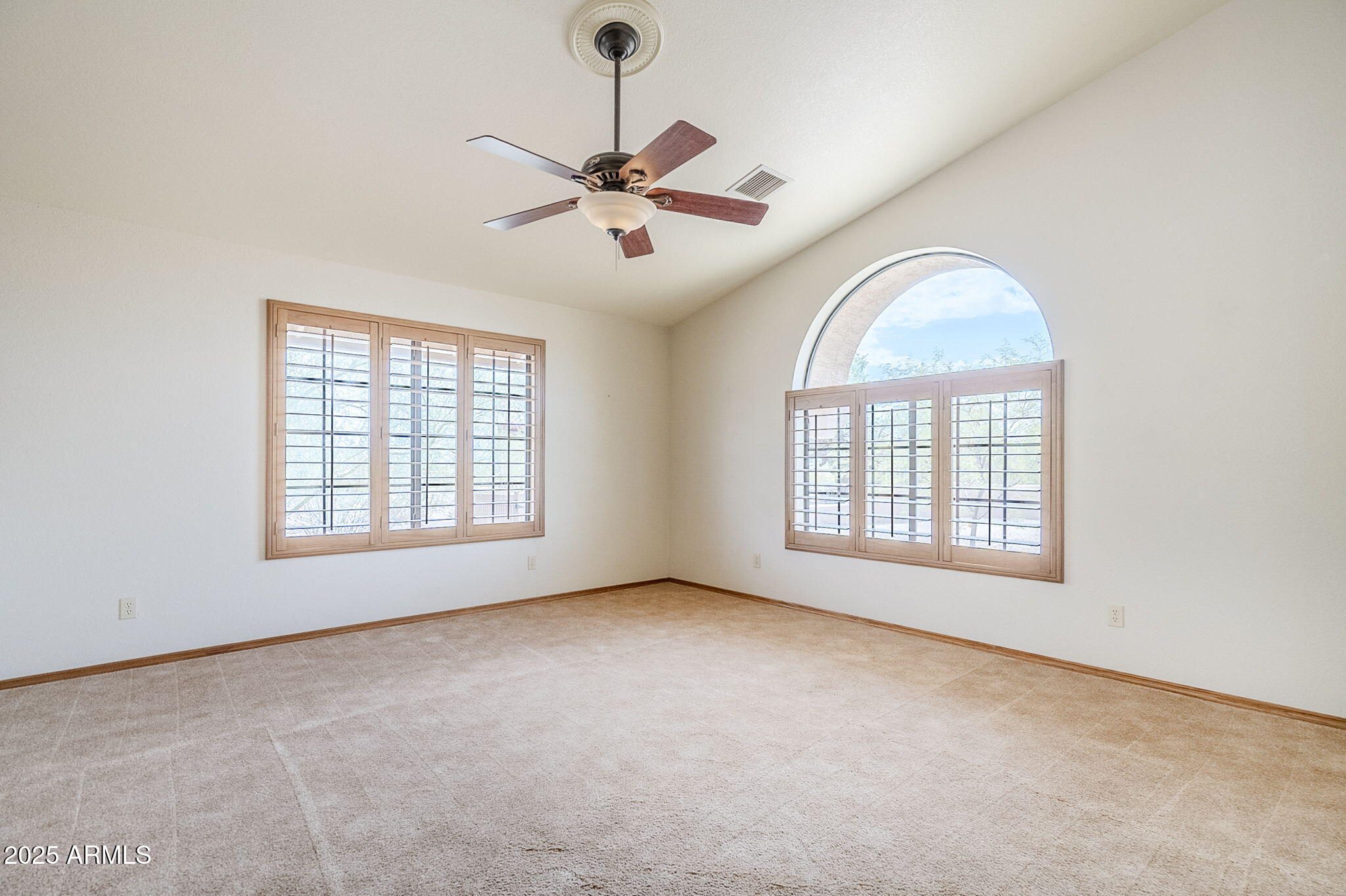 11378 N SOMBRA DEL MONTE Road
