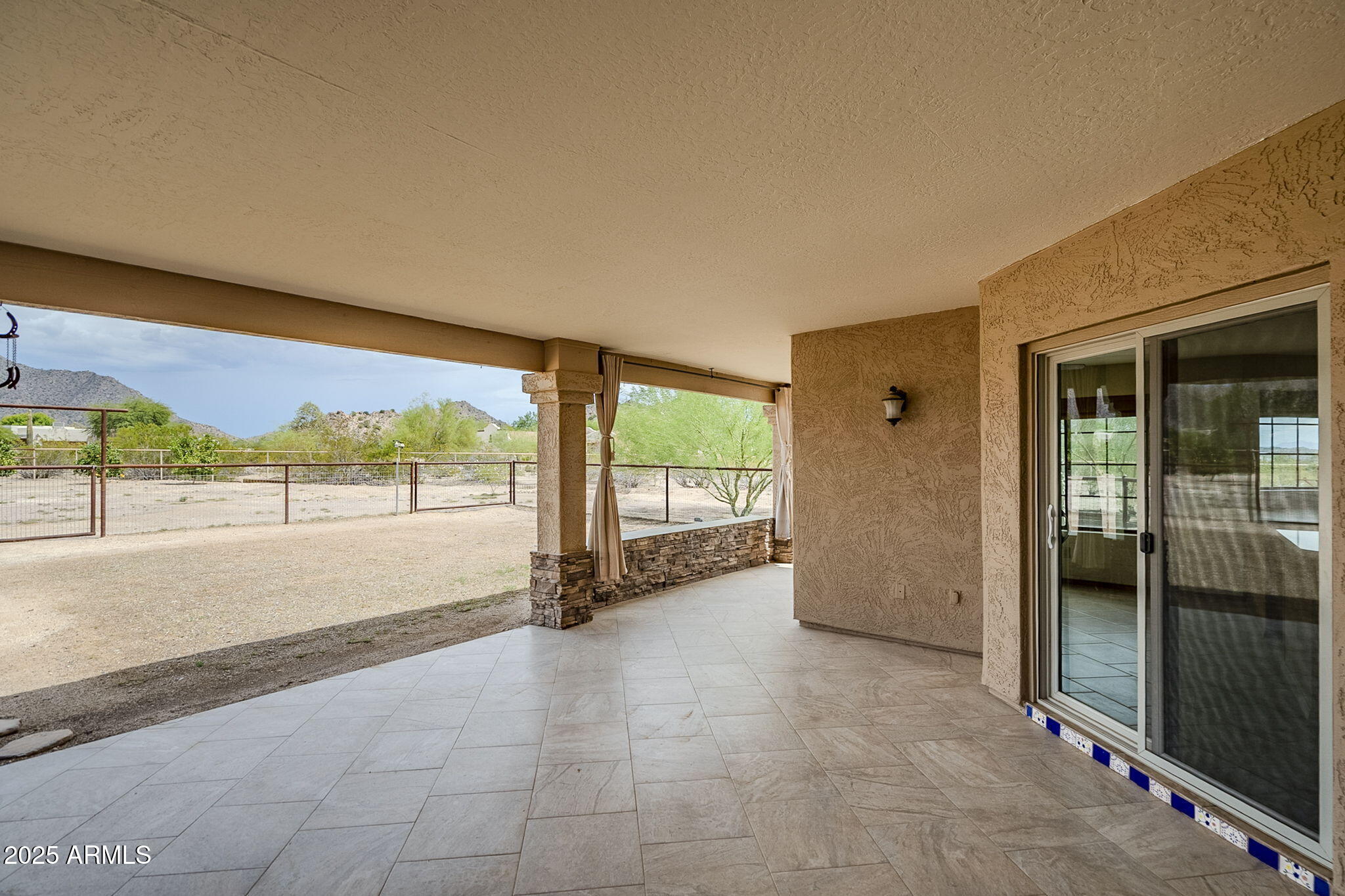 11378 N SOMBRA DEL MONTE Road