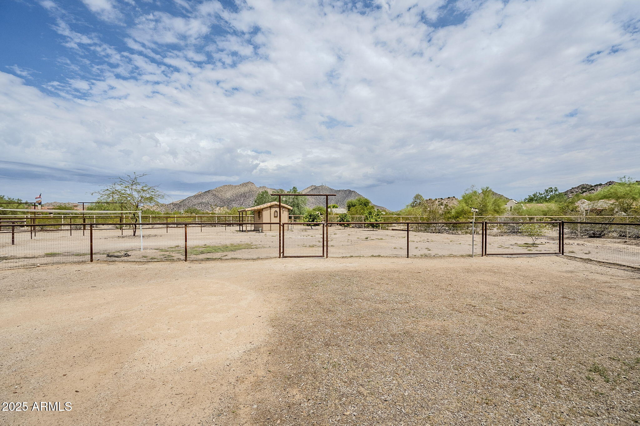 11378 N SOMBRA DEL MONTE Road