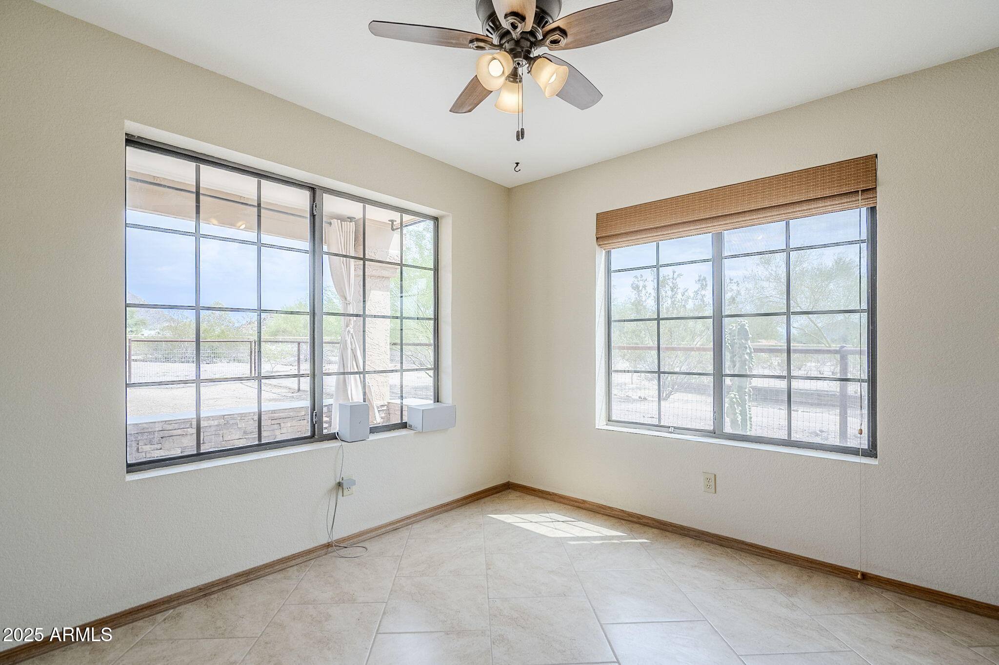 11378 N SOMBRA DEL MONTE Road