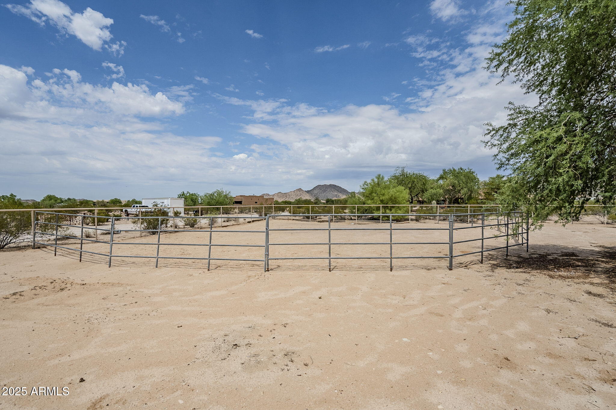 11378 N SOMBRA DEL MONTE Road