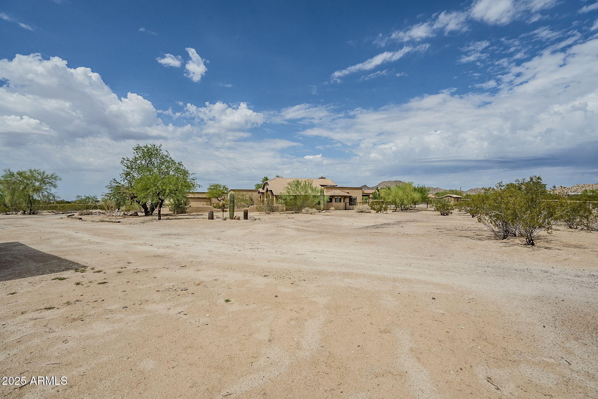 11378 N SOMBRA DEL MONTE Road