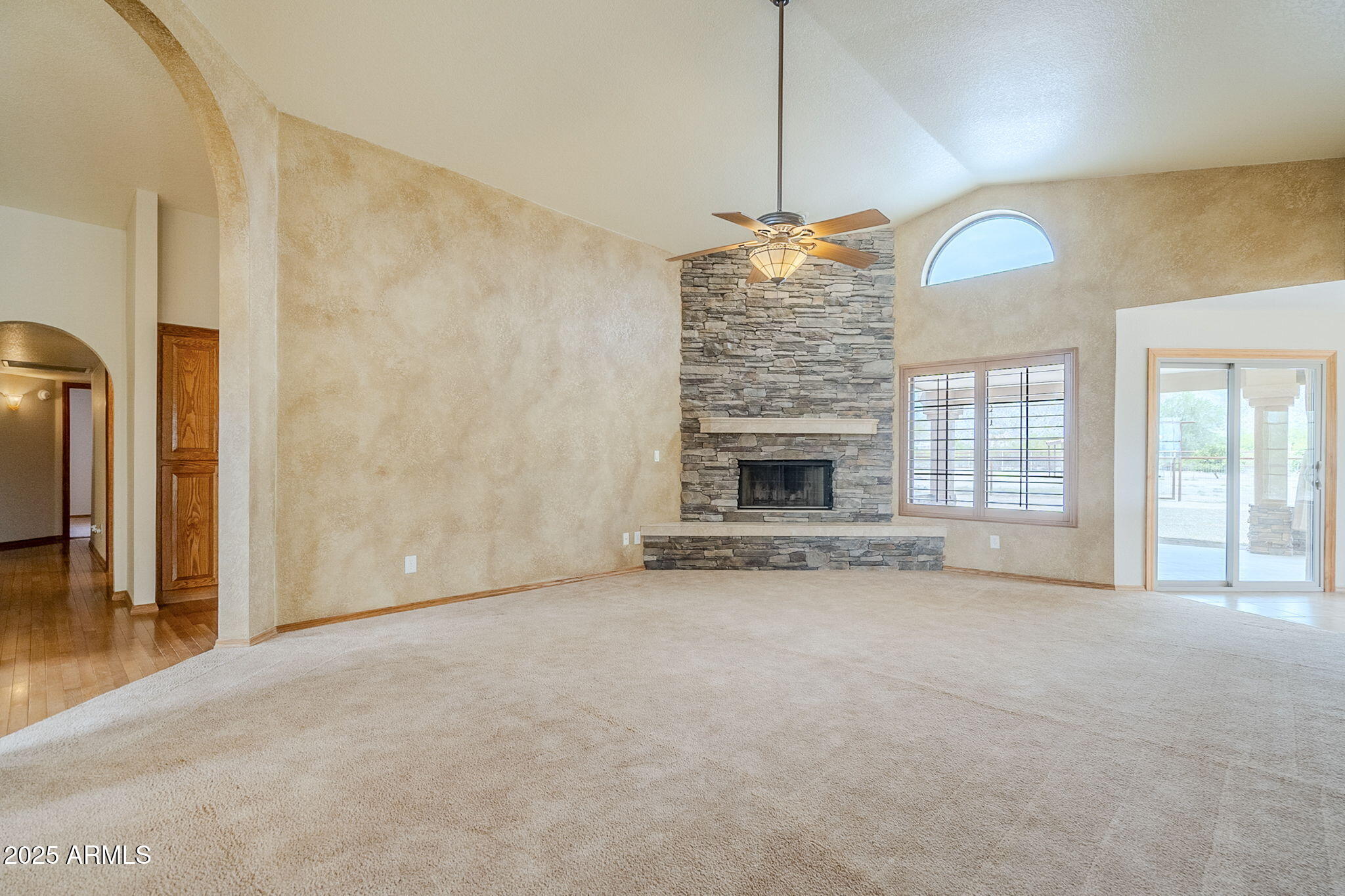 11378 N SOMBRA DEL MONTE Road