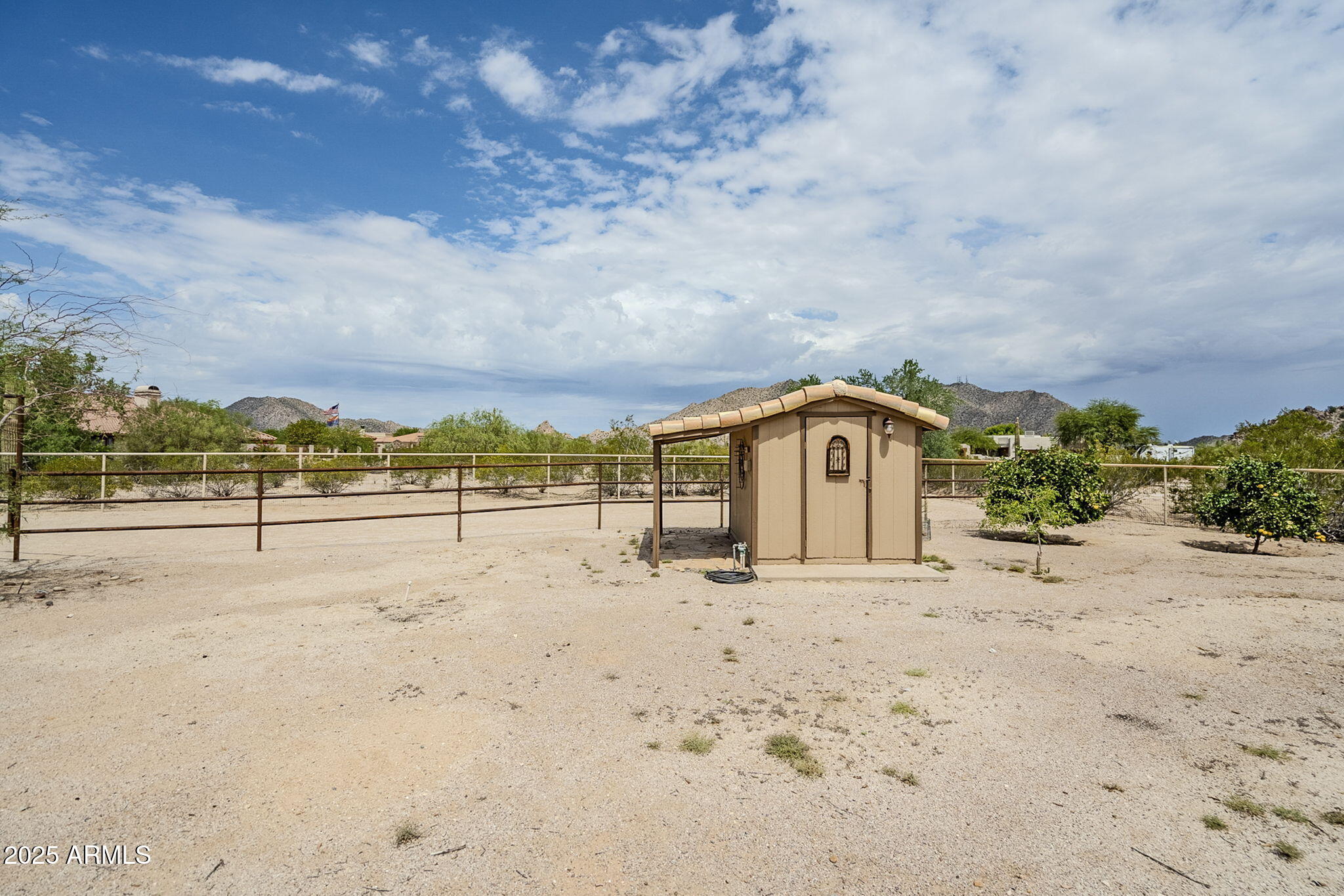 11378 N SOMBRA DEL MONTE Road