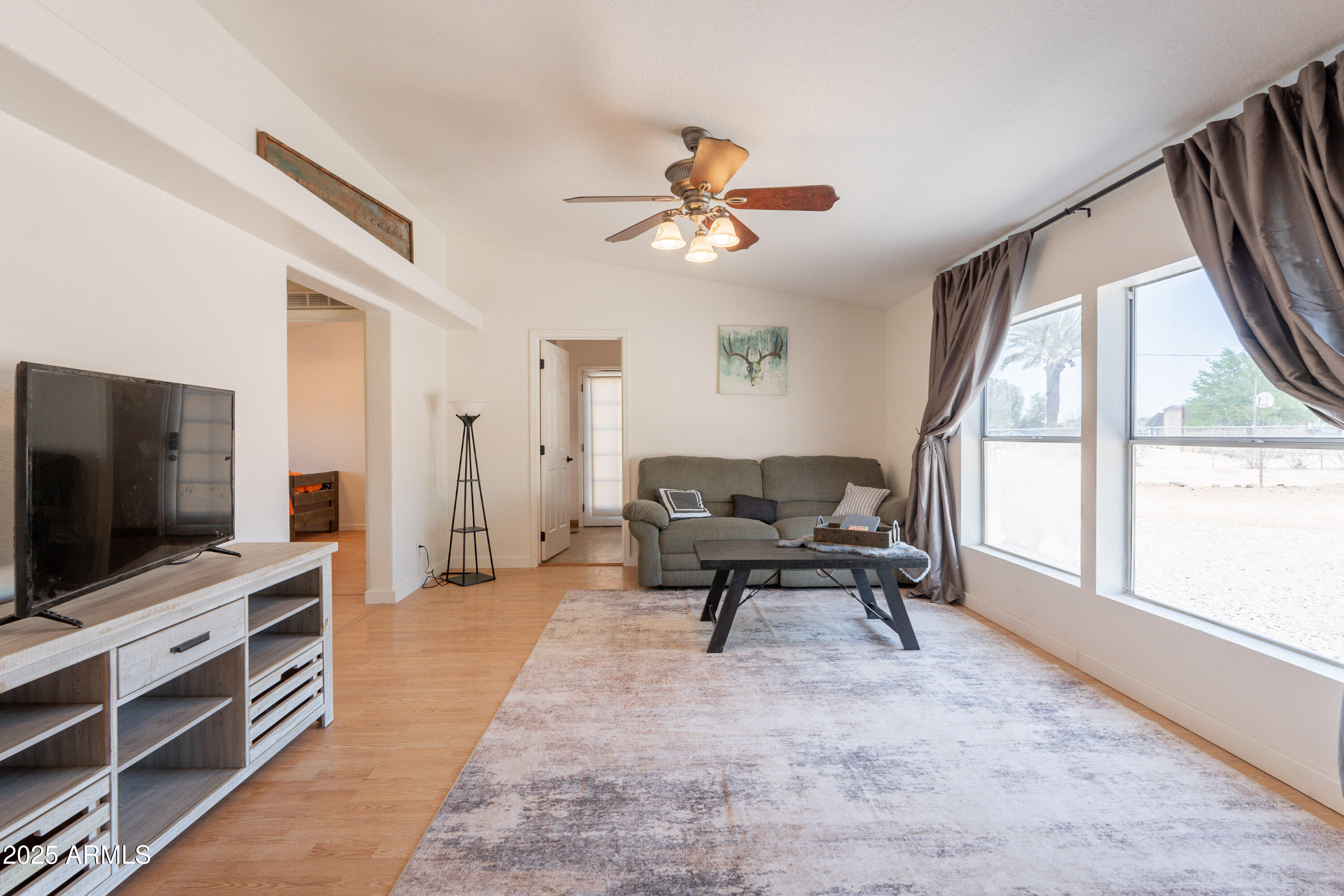 429 N NAFZIGER Road