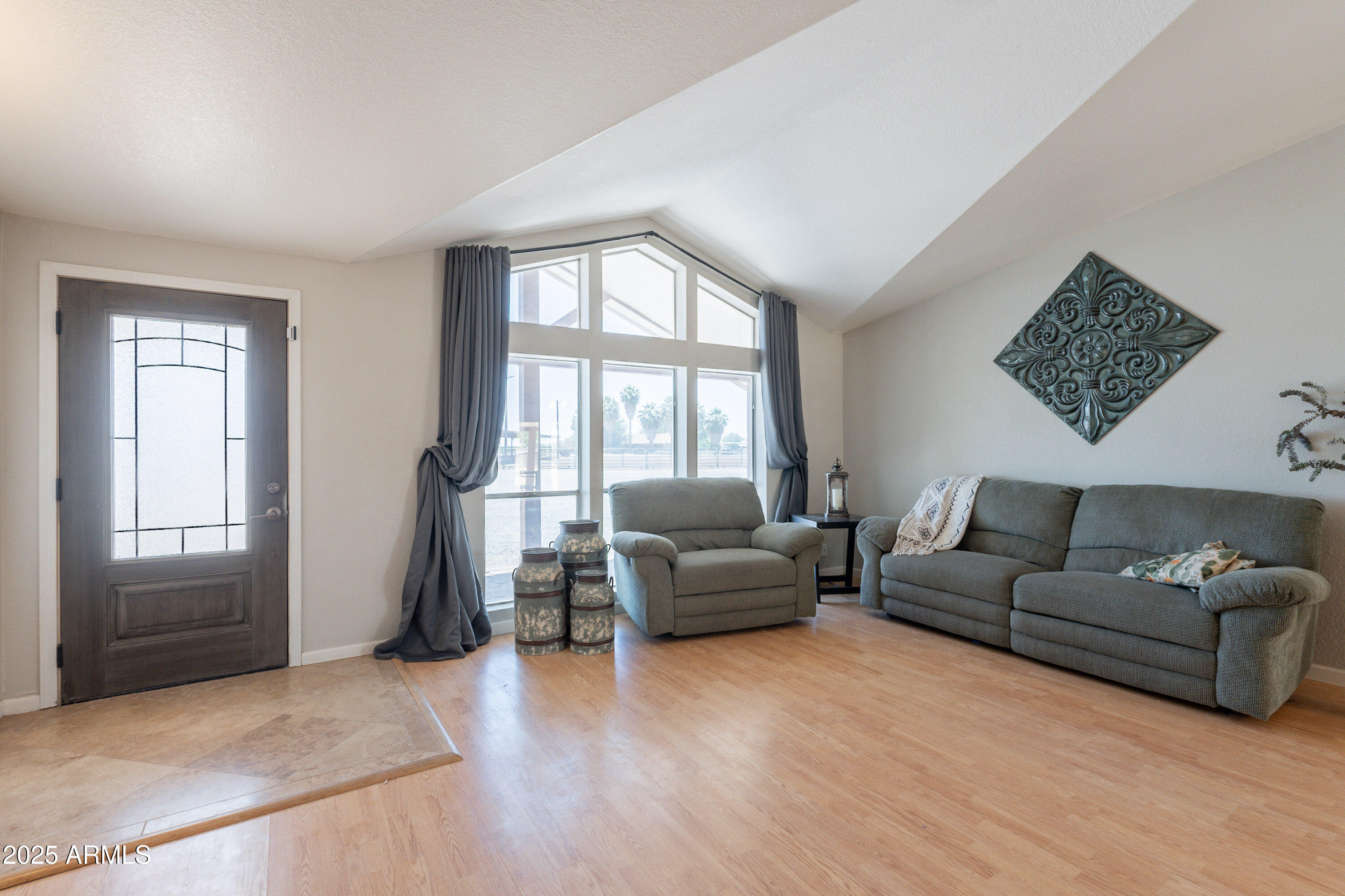 429 N NAFZIGER Road