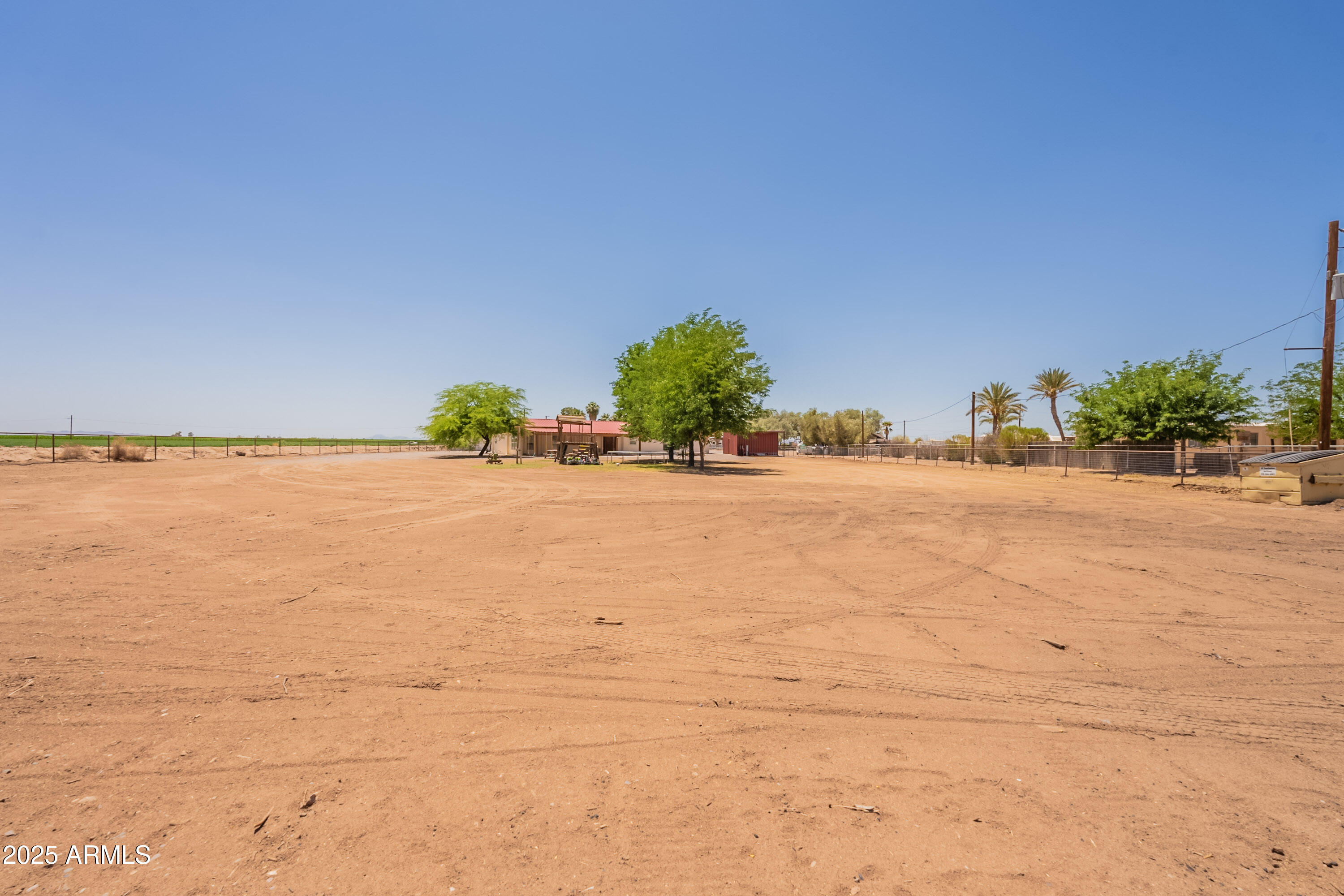 429 N NAFZIGER Road