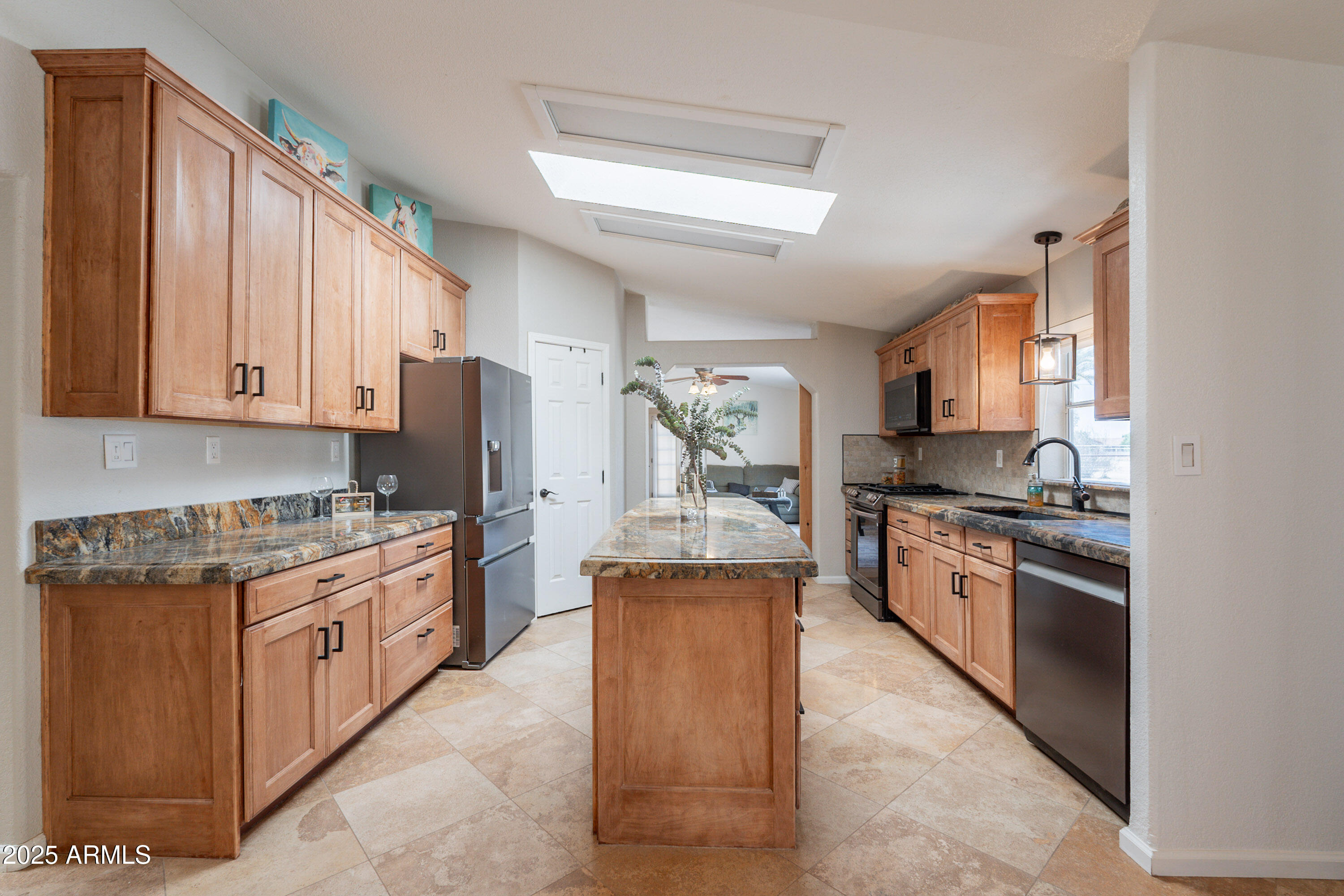 429 N NAFZIGER Road