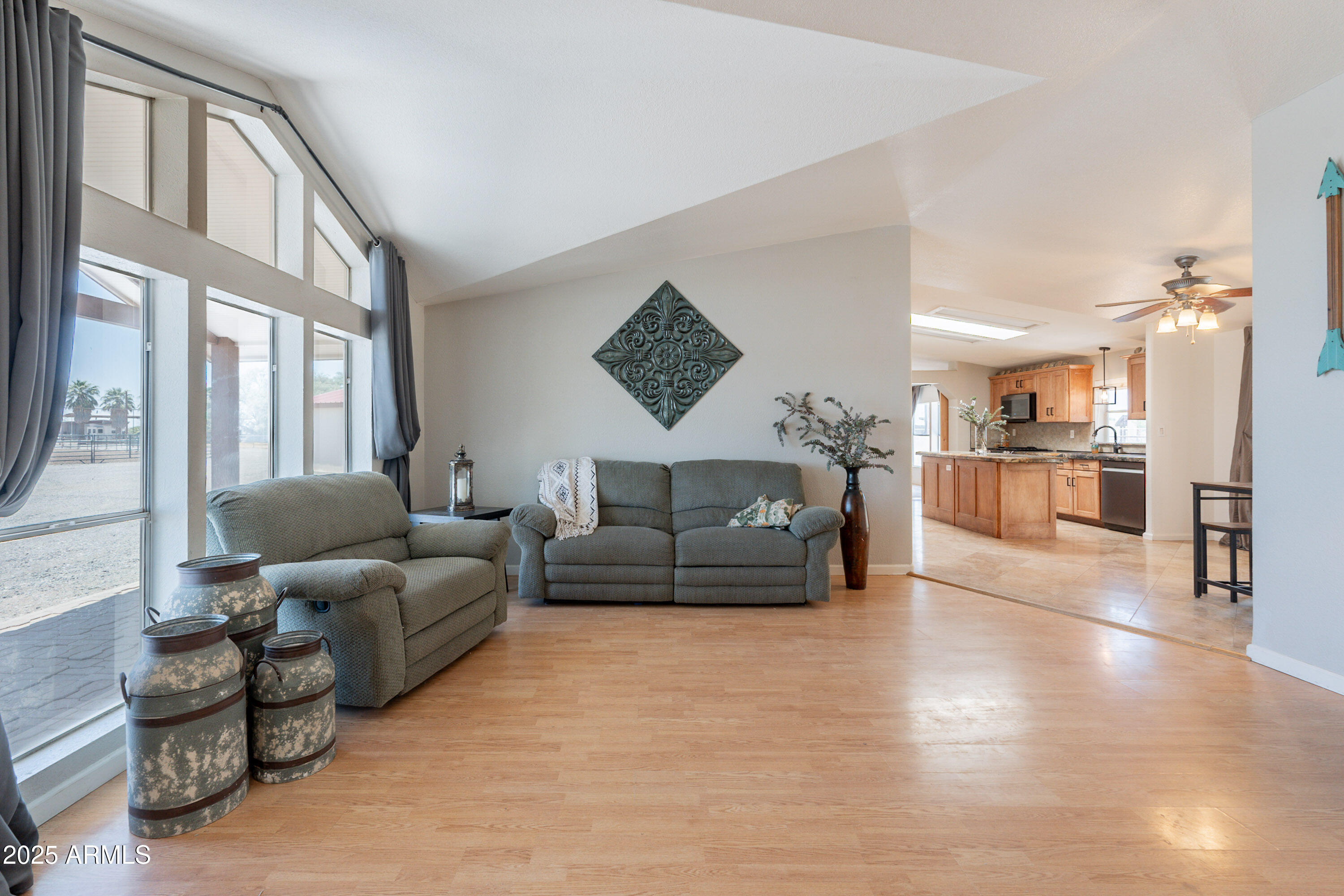 429 N NAFZIGER Road