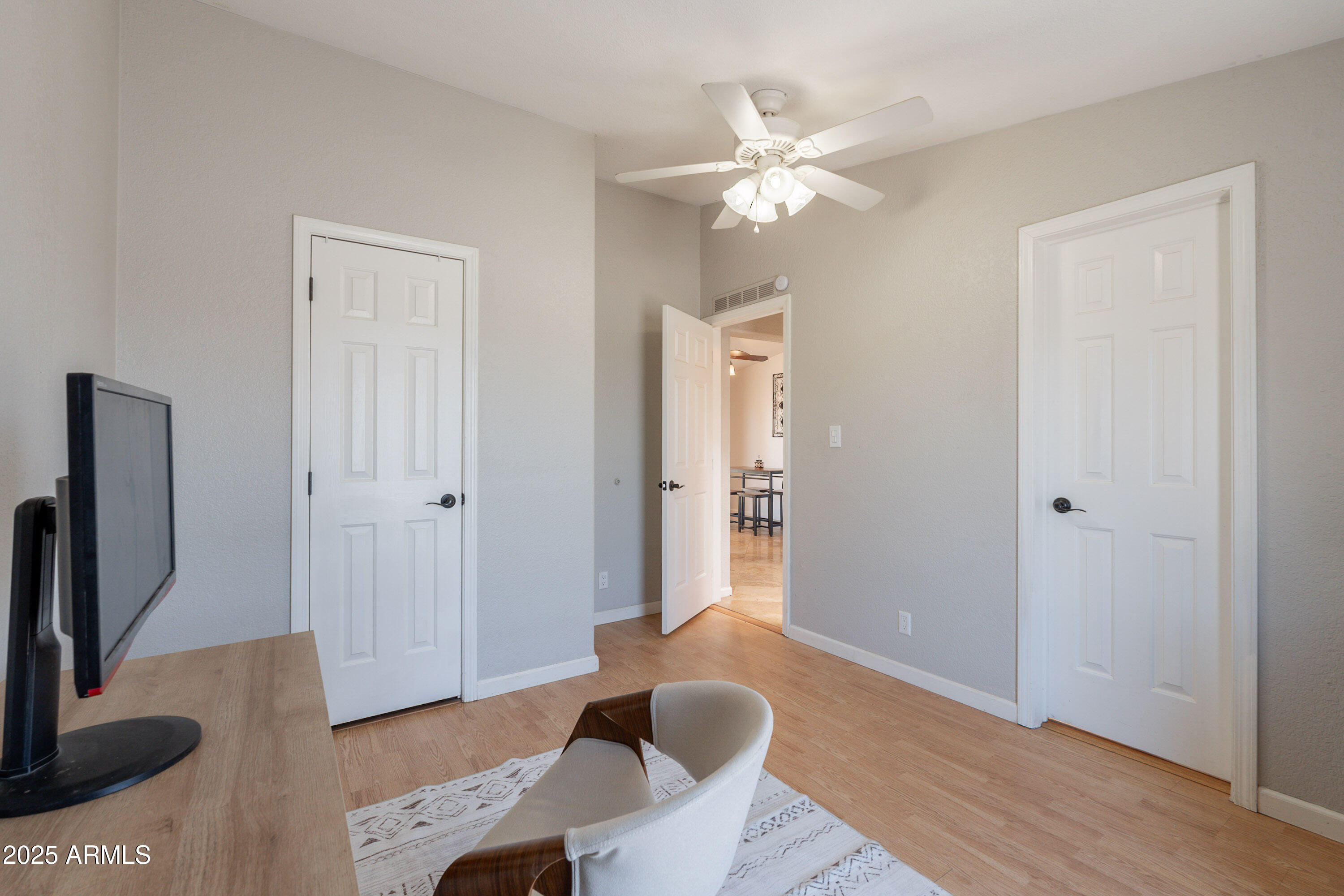 429 N NAFZIGER Road
