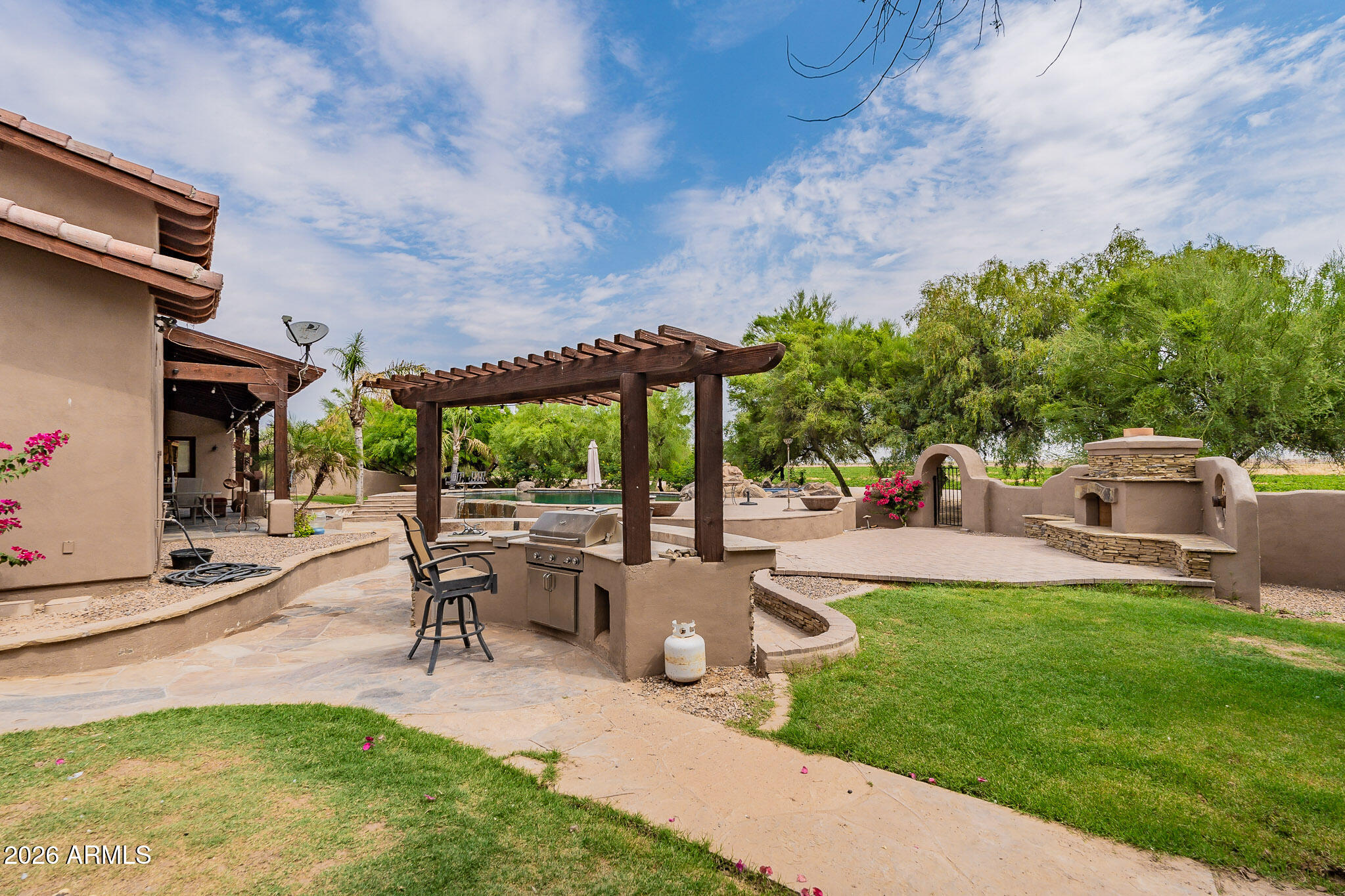 40624 W SELMA Highway