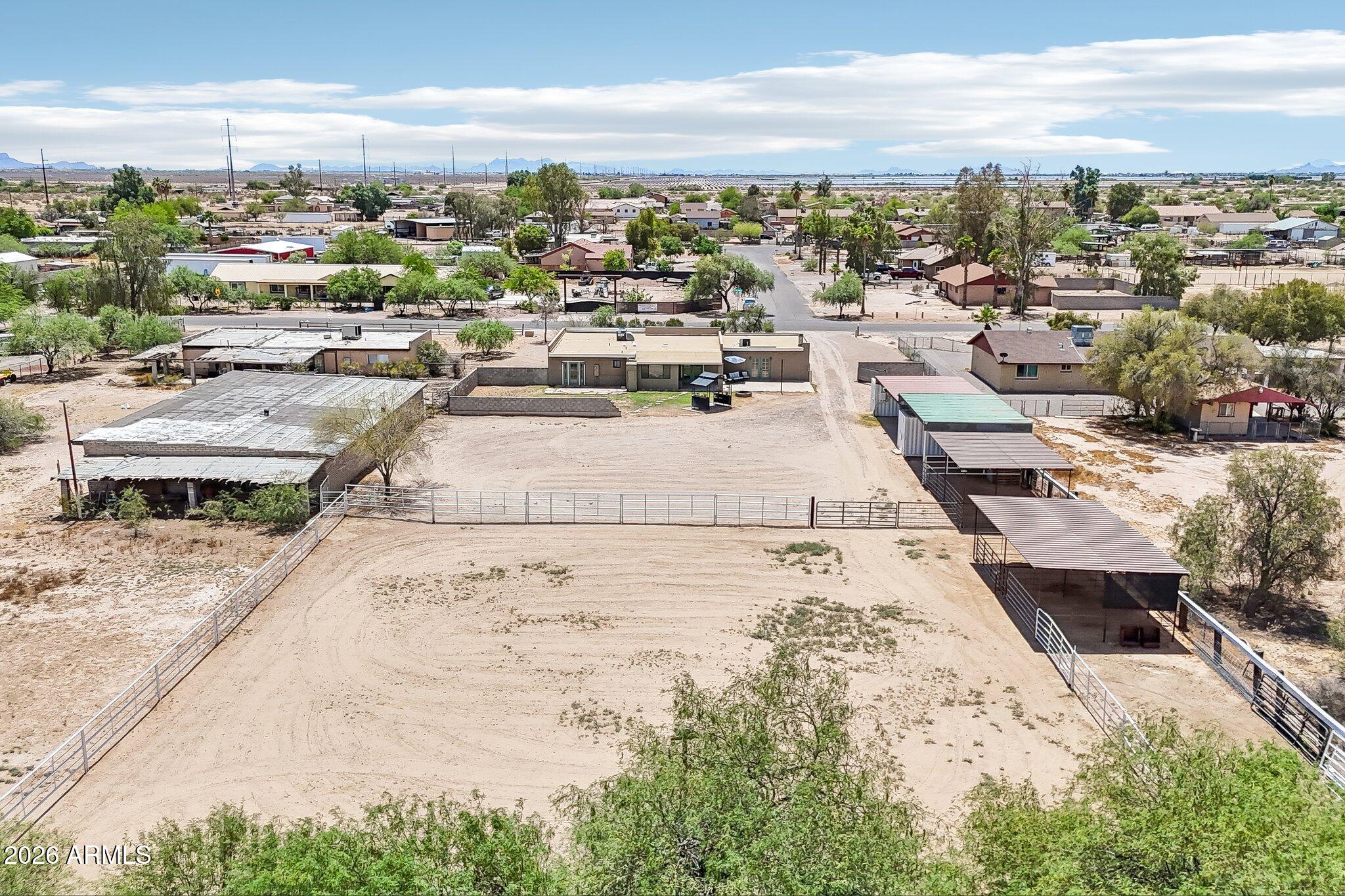 228 W CALLE TUBERIA