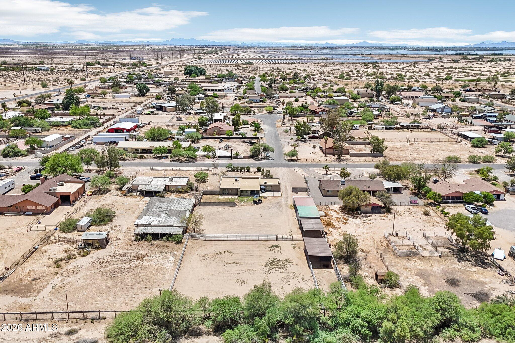 228 W CALLE TUBERIA