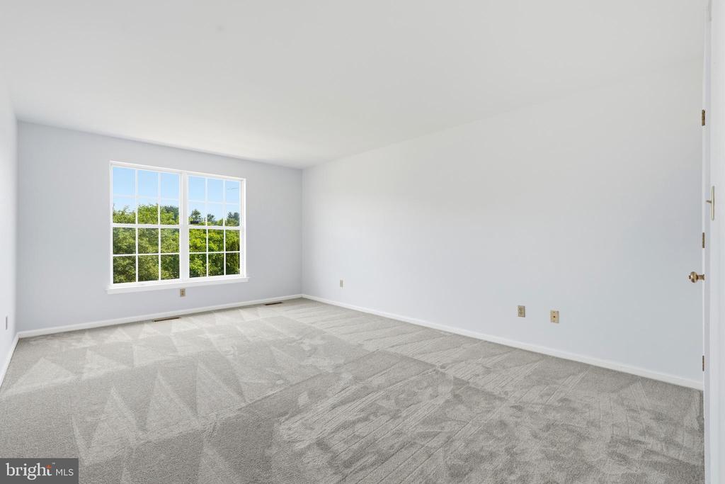 218 STRASSBURGER ROAD