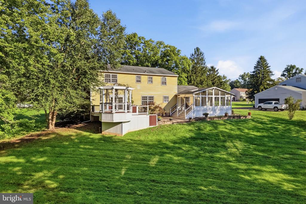 24 SUNNYBROOK DRIVE