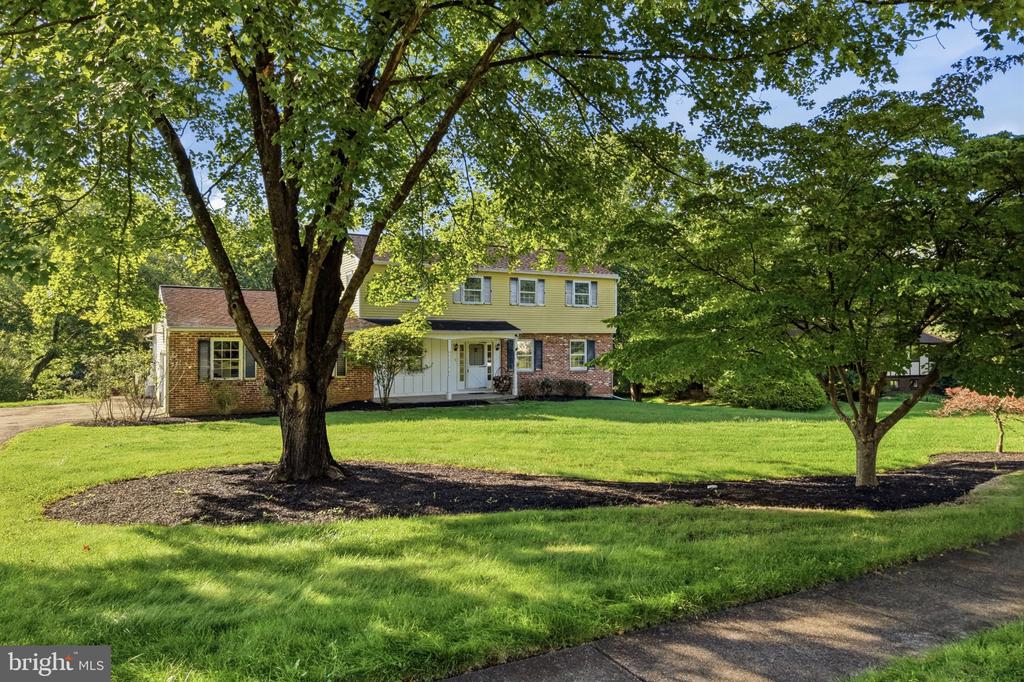24 SUNNYBROOK DRIVE