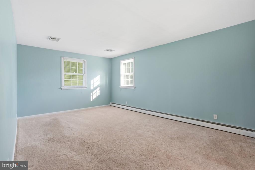 24 SUNNYBROOK DRIVE