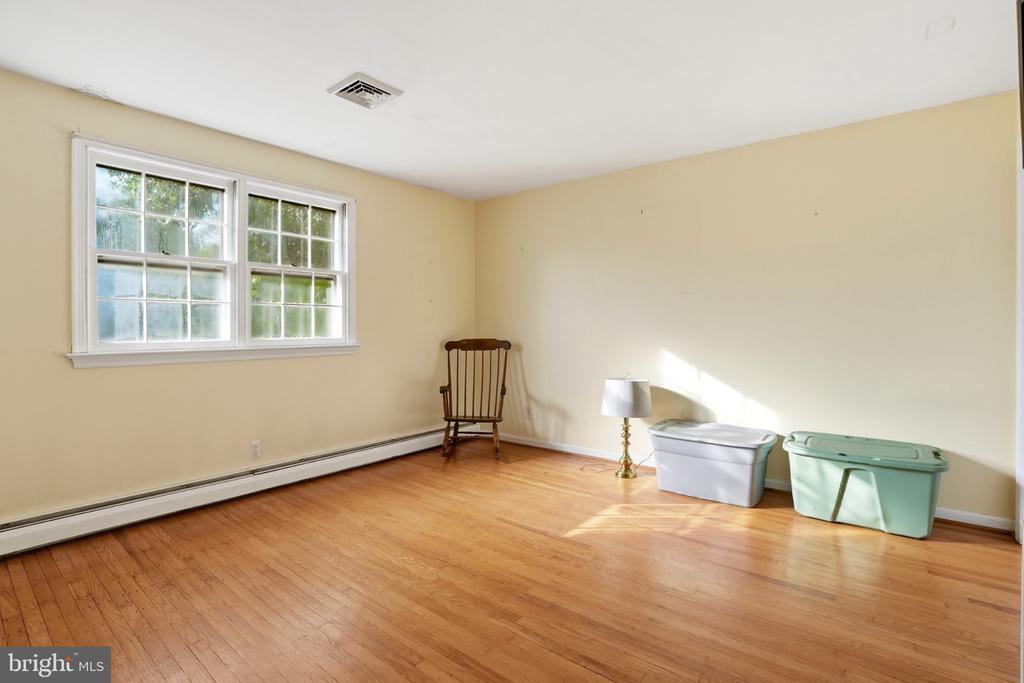24 SUNNYBROOK DRIVE