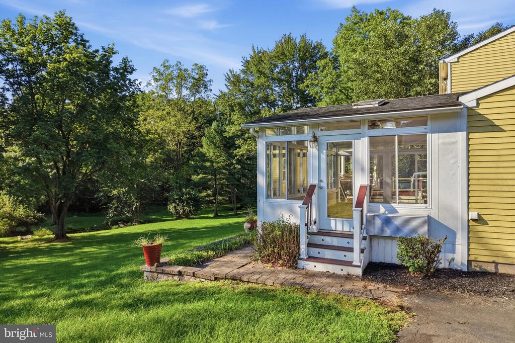 24 SUNNYBROOK DRIVE