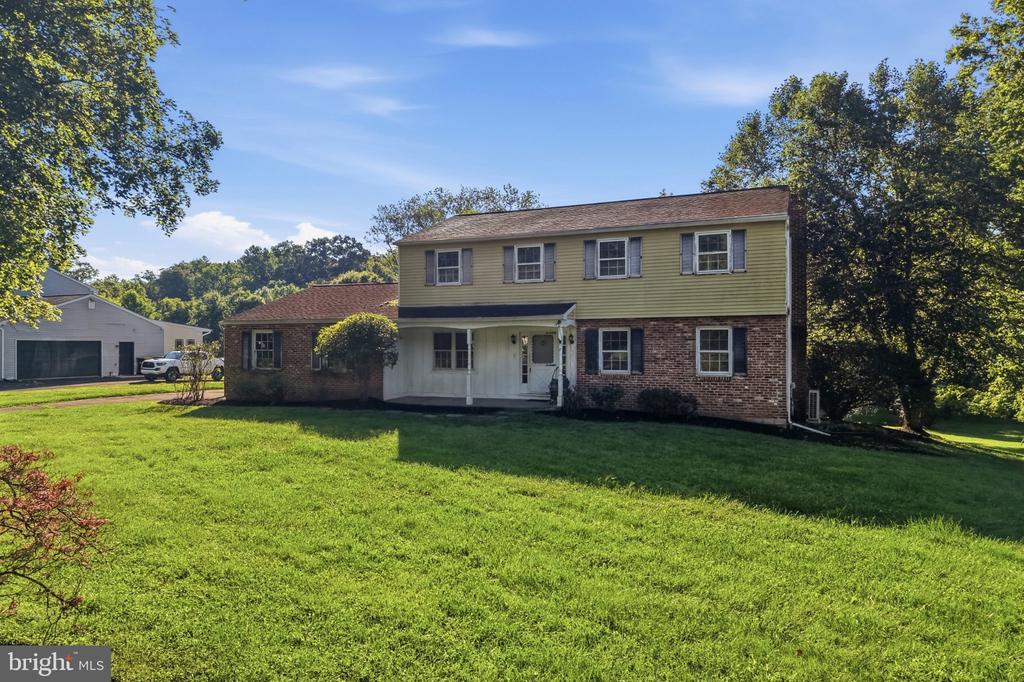 24 SUNNYBROOK DRIVE