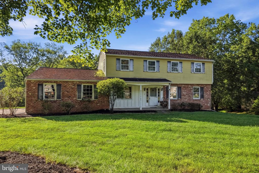24 SUNNYBROOK DRIVE