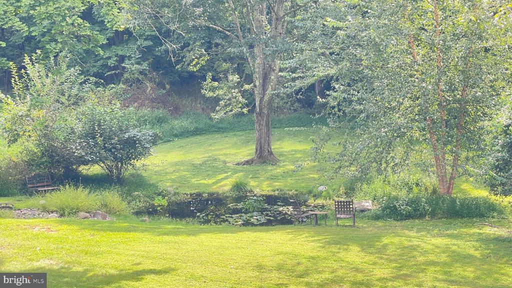 24 SUNNYBROOK DRIVE