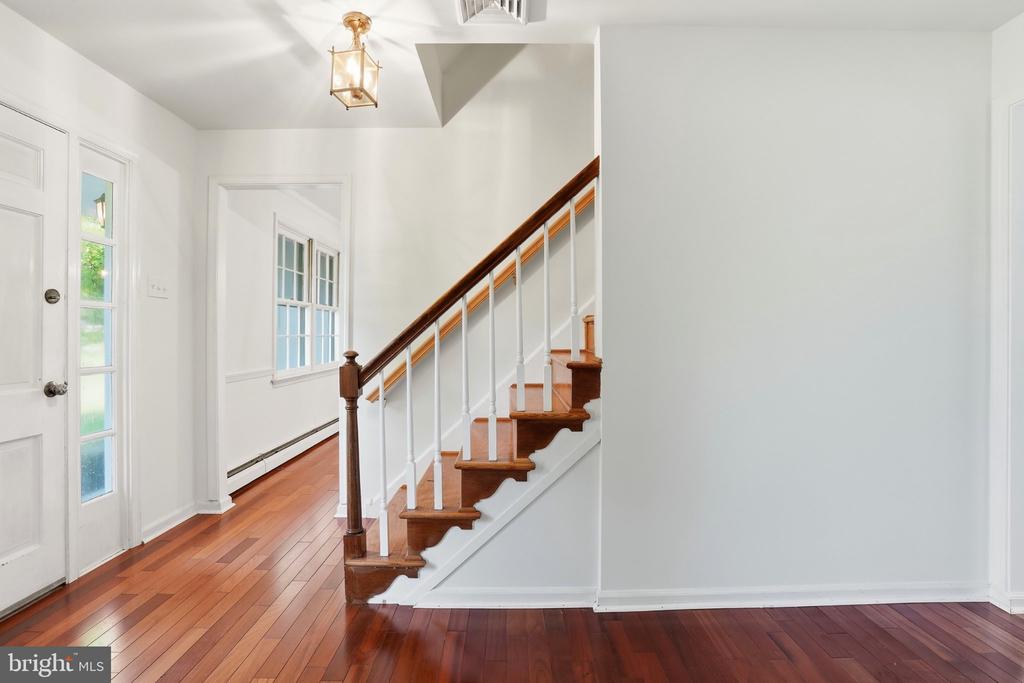 24 SUNNYBROOK DRIVE