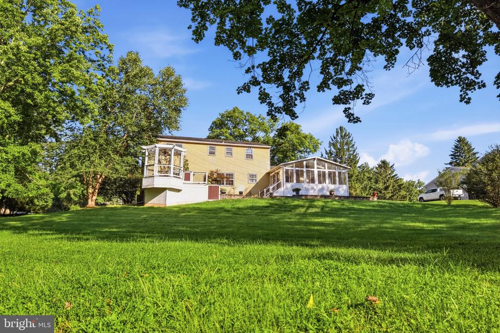 24 SUNNYBROOK DRIVE