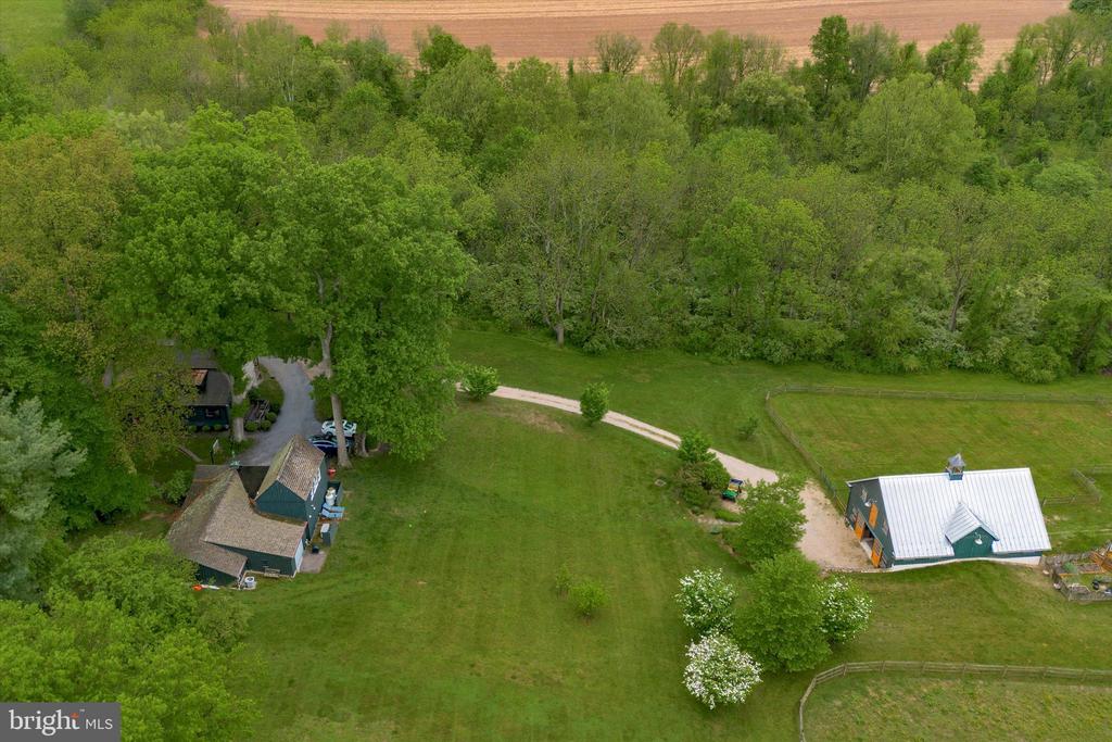 500 LUCKY HILL ROAD