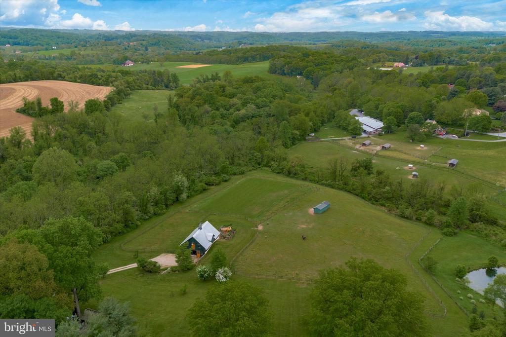 500 LUCKY HILL ROAD