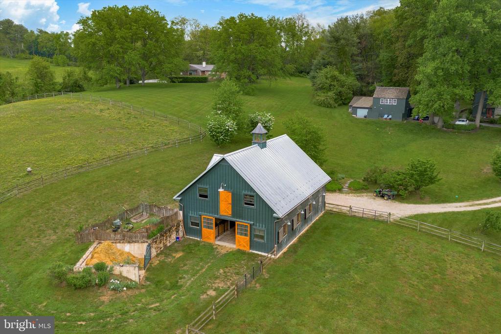 500 LUCKY HILL ROAD