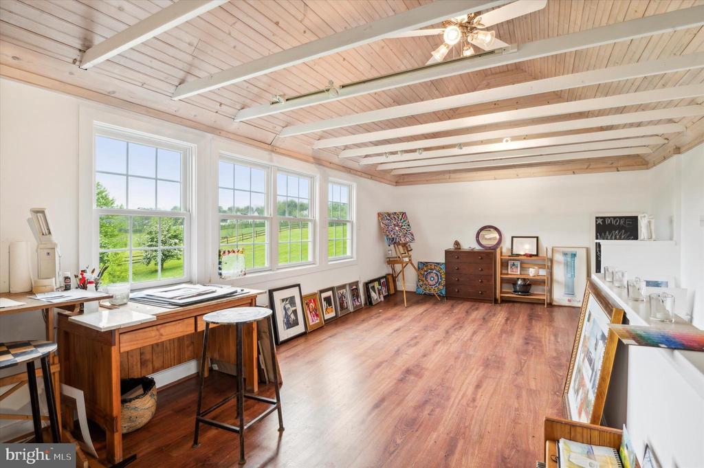 500 LUCKY HILL ROAD