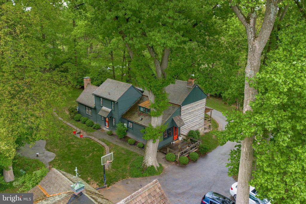 500 LUCKY HILL ROAD