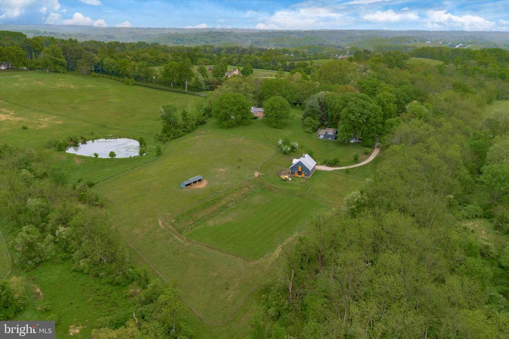 500 LUCKY HILL ROAD