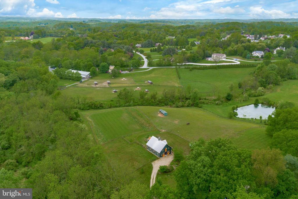 500 LUCKY HILL ROAD