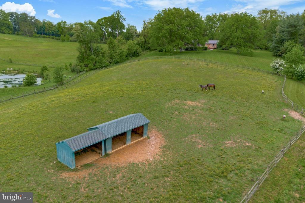 500 LUCKY HILL ROAD