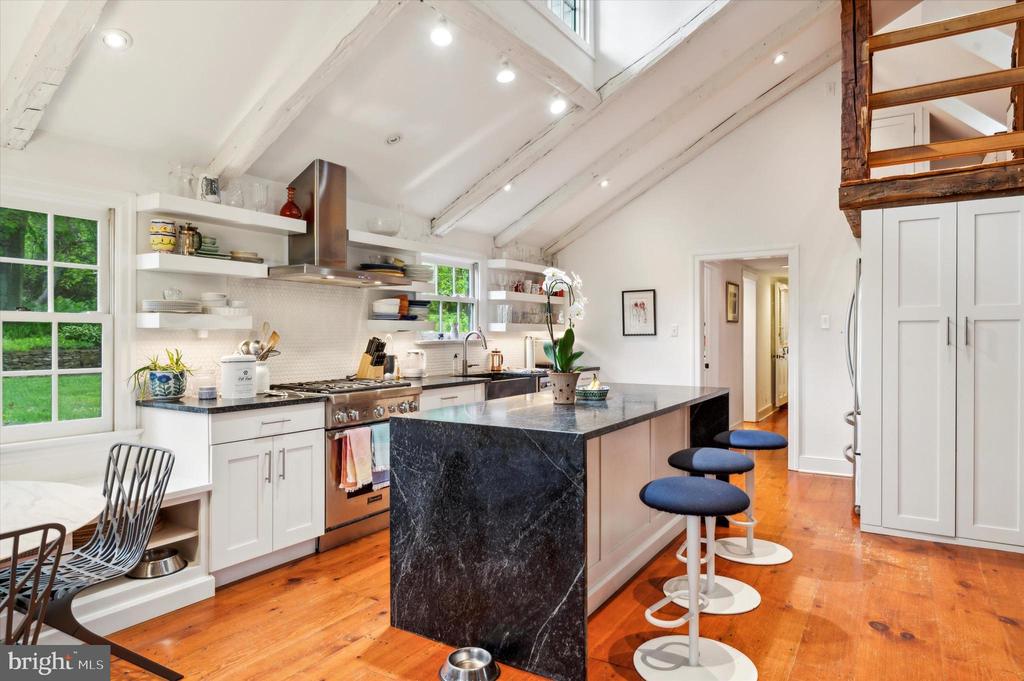 500 LUCKY HILL ROAD