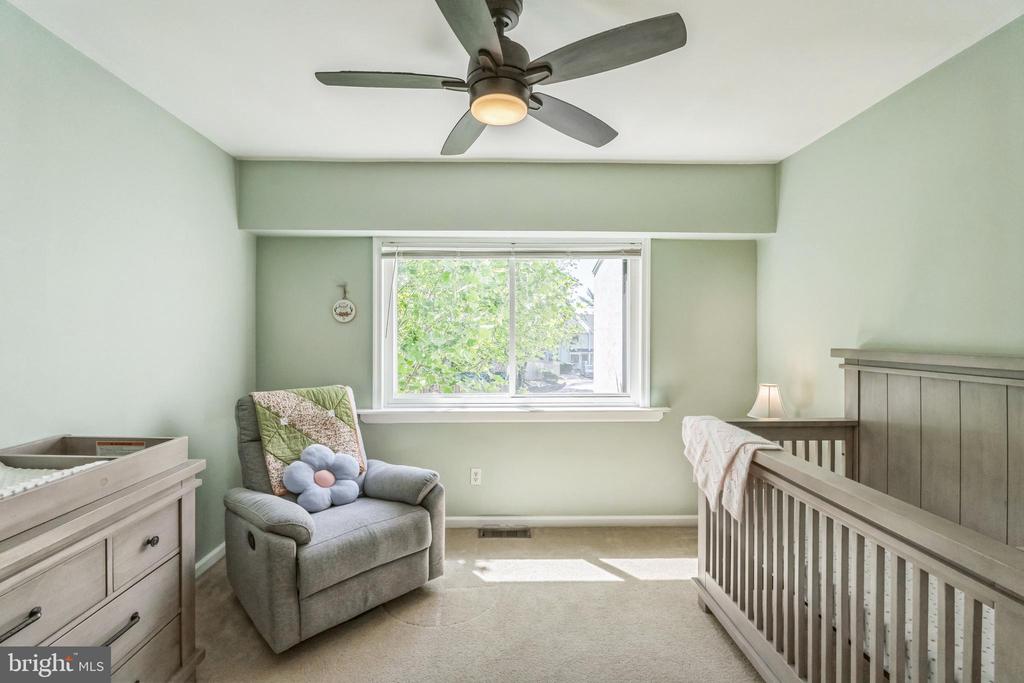 296 SUMMIT HOUSE Unit: 296