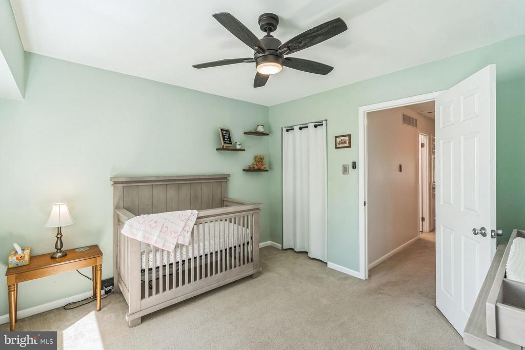 296 SUMMIT HOUSE Unit: 296