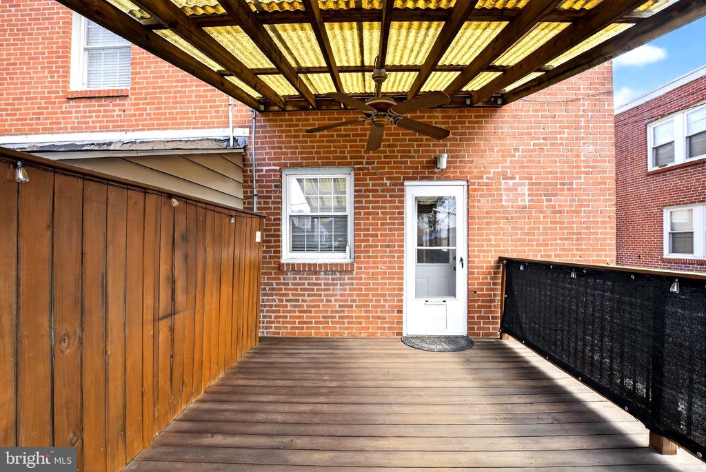 712 CLARENDON ROAD