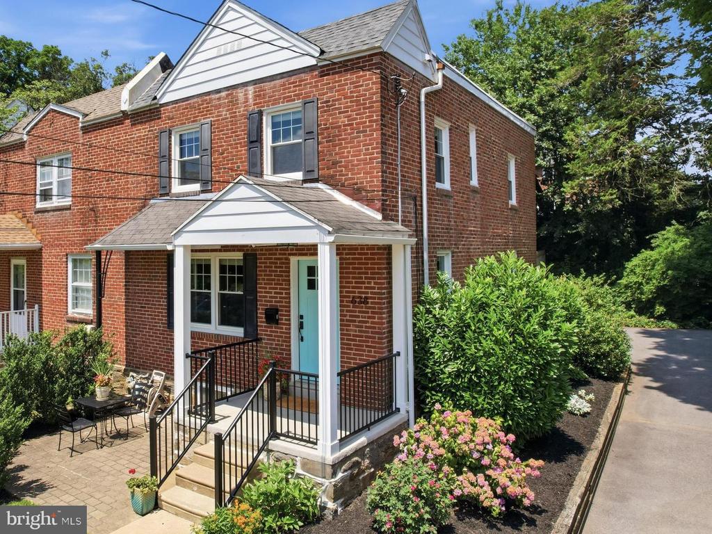 638 GEORGES LANE
