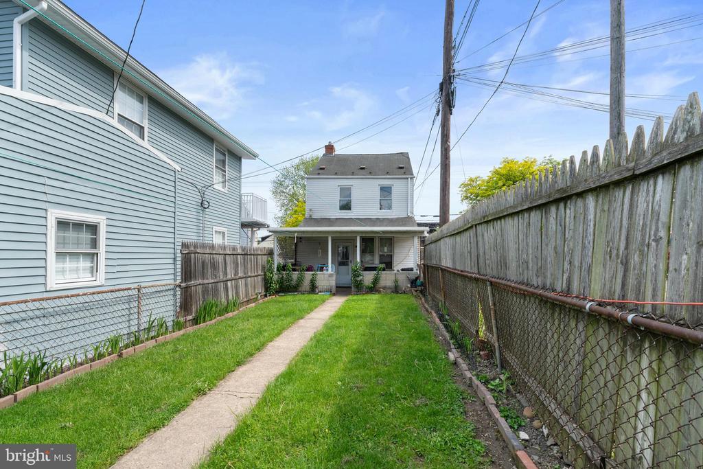 27 W ALLEN STREET