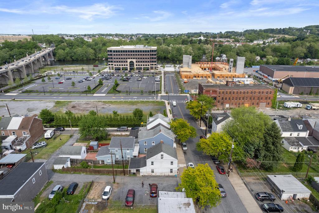 27 W ALLEN STREET
