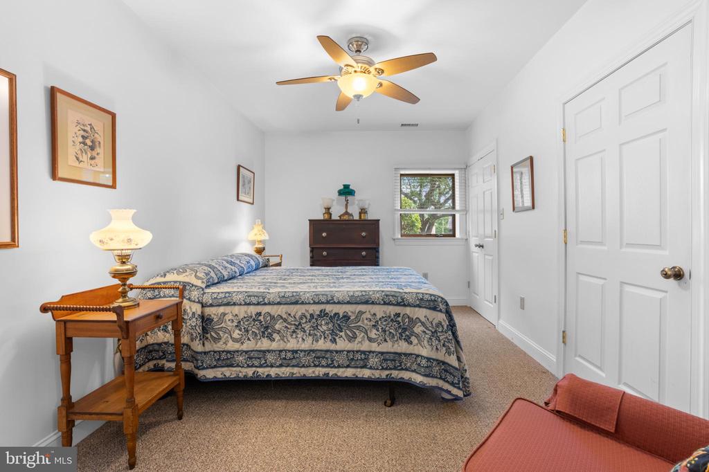 18 GREBE ROAD