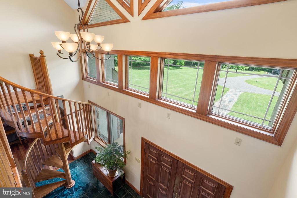 18 GREBE ROAD