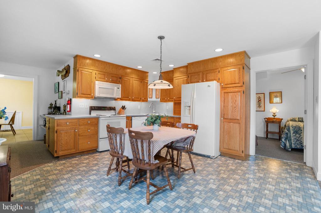 18 GREBE ROAD