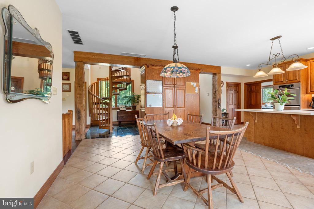 18 GREBE ROAD